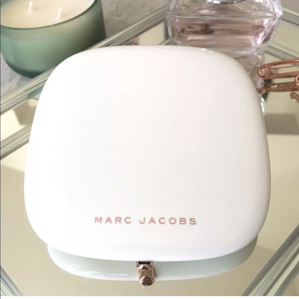 Marc Jacobs limited edition O!mega bronzer